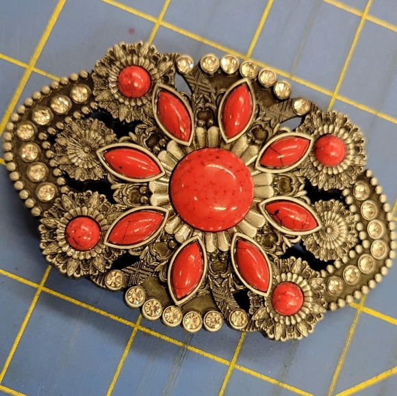 Western Buckle Unisex Brand New Red Stones & Rhinestones Dark Pewter - Picture 1 of 2
